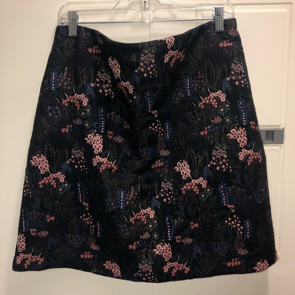 Ann Taylor a line skirt